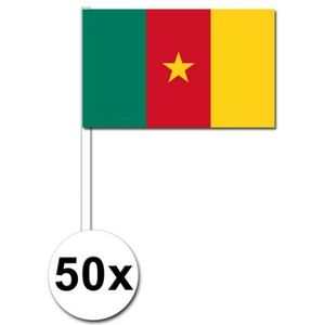 50 Kameroense zwaaivlaggetjes 12 x 24 cm