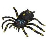 Set van 2x stuks nep spinnen Webly 13 cm - Enge Halloween/Horror decoratie beestje/dieren