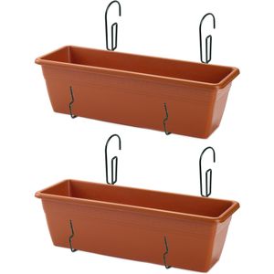 2x stuks hangende reling plantenbakken terracotta rechthoekig 50 x 17 x 15 cm met kunststof ophang beugels