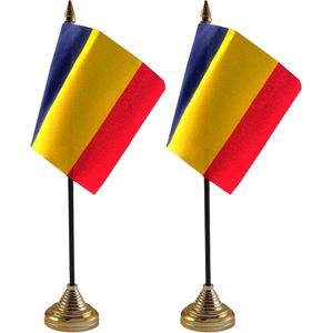 2x Roemenie tafelvlaggetjes 10 x 15 cm met standaard - Versiering