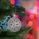 Relaxdays kerstballen - 50x st - zilver - 3, 4 en 6 cm - kunststof - mat/glans/glitter