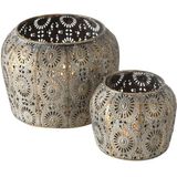 Metalen design kaarsenhouders/windlichtjes antiek goud/grijs set van 2x stuks 10 en 13 cm hoog(breedte diameter 11 en 18 cm)