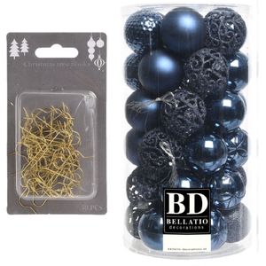 37x stuks kunststof kerstballen donkerblauw 6 cm inclusief gouden kerstboomhaakjes - Kerstversiering