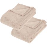2x Stuks Fleece deken/fleeceplaid beige 130 x 180 cm polyester - Bankdeken - Fleece deken - Fleece plaid