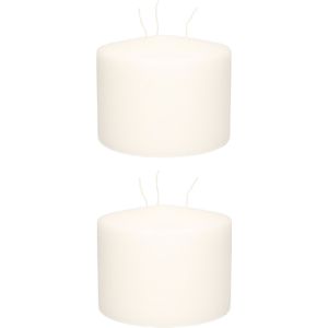 2x stuks witte multi lonten kaars 15 x 12 cm 104 branduren - Geurloze kaarsen wit - Woondecoraties