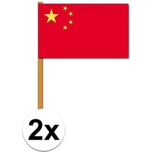 2x Luxe zwaaivlaggen/handvlaggetjes China 30 x 45 cm