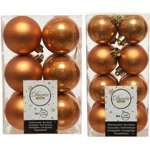 Kerstversiering kunststof kerstballen cognac bruin 4-6 cm pakket van 40x stuks - Kerstboomversiering