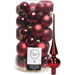 Decoris kerstballen 30x stuks - donkerrood 4/5/6 cm kunststof mat/glans/glitter mix en shiny glazen piek 26 cm