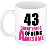 43 great years of being awesome mok wit en roze - cadeau mok / beker - 29e verjaardag / 43 jaar