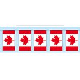 2x Papieren slingers vlaggetjes Canada 4 meter - Canadese feestartikelen en versiering