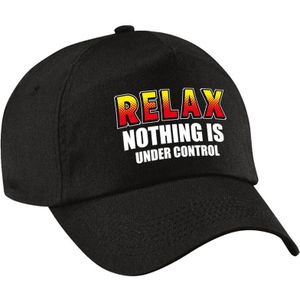 Relax nothing is under control pet zwart voor dames en heren - crisis baseball cap - zorgpersoneel petten