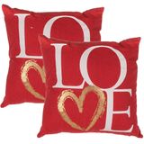 Set van 2x stuks valentijn cadeau sierkussens rood love 40 x 40 cm - Valentijnscadeaus liefde/hartjes