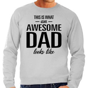 This is what an awesome dad looks like cadeau sweater grijs - heren - Vaderdag / cadeau trui