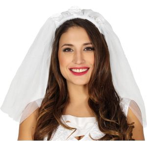 Verkleedaccessoire bruidssluier met witte roosjes voor dames - Verkleedkleding/carnavalskleding - Verkleedaccessoire voor vrijgezellenfeest