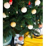6x Gouden Cotton Balls kerstballen 6,5 cm - Kerstversiering - Kerstboomdecoratie - Kerstboomversiering - Hangdecoratie - Kerstballen in de kleur goud