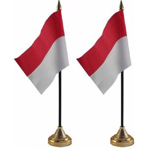 2x stuks indonesie tafelvlaggetje 10 x 15 cm met standaard - Landen vlaggen versiering