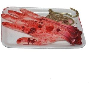 Afgehakte horror hand met vleeshaak halloween