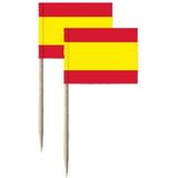 100x Cocktailprikkers Spanje 8 cm vlaggetje landen decoratie - Houten spiesjes met papieren vlaggetje - Wegwerp prikkertjes