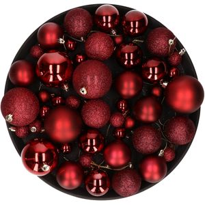 Kerstversiering set kerstballen in het donkerrood 6 - 8 - 10 cm pakket - 50x stuks - mat/glans/glitter mix