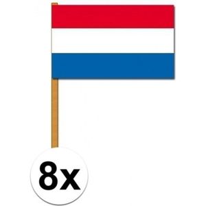 8x Nederlandse luxe zwaaivlaggen 30x45 cm