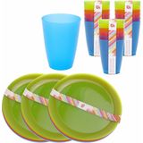 Set van 24x gekleurde borden en 24x gekleurde bekers kunststof - gekleurd kids servies - outdoor camping/picknick borden