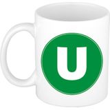 Mok / beker met de letter U groene bedrukking voor het maken van een naam / woord - koffiebeker / koffiemok - namen beker