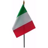 2x stuks italie tafelvlaggetje 10 x 15 cm met standaard - Italiaanse feestartikelen/versieringen