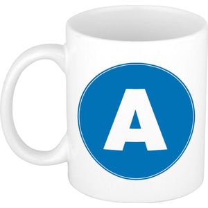 Mok / beker met de letter A blauwe bedrukking voor het maken van een naam / woord - koffiebeker / koffiemok - namen beker