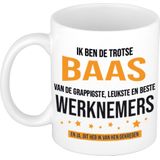 Ik ben de trotse baas van de grappigste, leukste en beste werknemers koffiemok / theebeker - wit - 300 ml