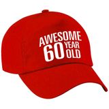 Awesome 60 year old verjaardag pet / cap rood voor dames en heren - baseball cap - verjaardags cadeau - petten / caps