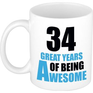 34 great years of being awesome mok wit en blauw - cadeau mok / beker - 29e verjaardag / 34 jaar