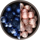 Bellatio Decorations Kerstballen mix - 74-delig - kobalt blauw en lichtroze - 6 cm - kunststof