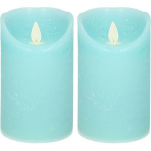 2x Aqua blauwe LED kaarsen / stompkaarsen 12,5 cm - Luxe kaarsen op batterijen met bewegende vlam