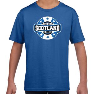 Have fear Scotland is here t-shirt met sterren embleem in de kleuren van de Schotse vlag - blauw - kids - Schotland supporter / Schots elftal fan shirt / EK / WK / kleding