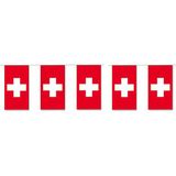 2x Papieren slinger Zwitserland 4 meter - Zwitserse vlag - Supporter feestartikelen - Landen decoratie/versiering