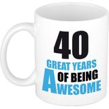 40 great years of being awesome mok wit en blauw - cadeau mok / beker - 40e verjaardag / 40 jaar