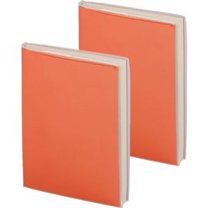 Pakket van 4x stuks notitieblokje oranje met zachte kaft en plastic hoes 10 x 13 cm - 100x blanco paginas - opschrijfboekjes