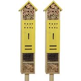 2x stuks geel insectenhotel 118 cm op paal/steker - Hotel/huisje voor insecten - Bijenhuis/vlinderhuis