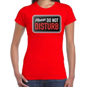 Fout Niet storen / Please do not DISTURB t-shirt met rood voor dames - fout fun tekst shirt