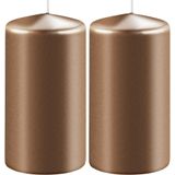 2x Metallic koperen cilinderkaarsen/stompkaarsen 6 x 8 cm 27 branduren - Geurloze kaarsen metallic koper - Woondecoraties