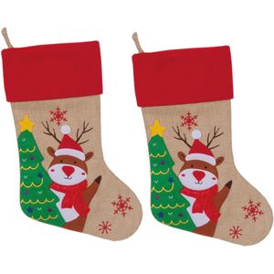 Set van 2x stuks kerstsok beige/rood met rendier print 46 cm - Kerstversiering/kerstdecoratie kerstsokken