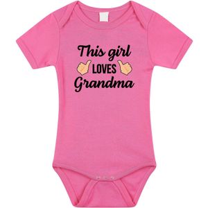 This girl loves grandma tekst baby rompertje roze meisjes - Cadeau oma