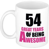 54 great years of being awesome mok wit en roze - cadeau mok / beker - 29e verjaardag / 54 jaar