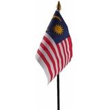 Maleisie tafelvlaggetje 10 x 15 cm met standaard