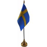 2x stuks zweden tafelvlaggetje 10 x 15 cm met standaard - Zweedse vlag feestartikelen/versieringen