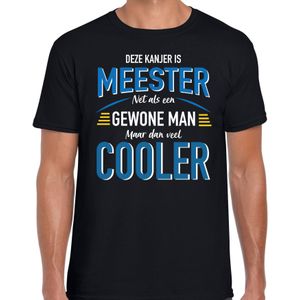 Gewone man / meester cadeau t-shirt zwart voor heren - blauwe en witte letters - beroepenshirt - kado shirt - leraar bedankt / verjaardag / collega