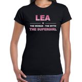 Naam cadeau Lea - The woman, The myth the supergirl t-shirt zwart - Shirt verjaardag/ moederdag/ pensioen/ geslaagd/ bedankt