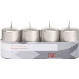 4x Zilveren cilinderkaars/stompkaars 5 x 8 cm 18 branduren - Geurloze zilverkleurige kaarsen - Woondecoraties
