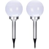 Set van 2x stuks solar tuinlampen/prikspots bol op zonne-energie 15 cm - Prikspots tuinverlichting