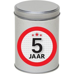 Cadeau/kado zilver rond blik 5 jaar 13 cm - Snoepblikken - Cadeauverpakking voor verjaardag